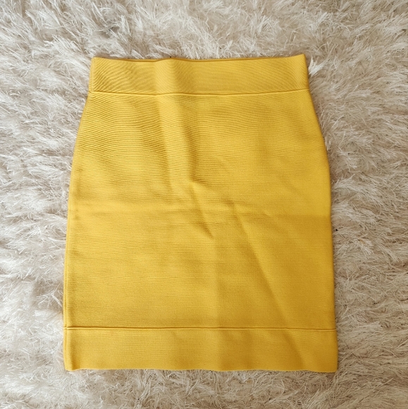 BCBG Yellow Bandage Mini Skirt, Size XS - Picture 2 of 6